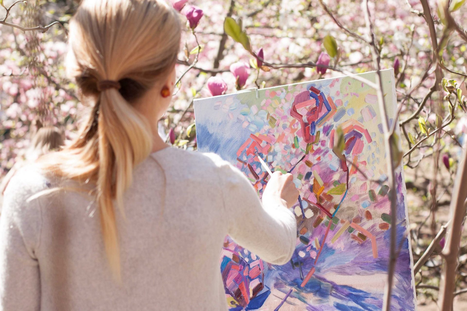 tetiana-shyshkina-yn7R3DLA-ik-unsplash (1) Art therapy is beneficial for all age groups.