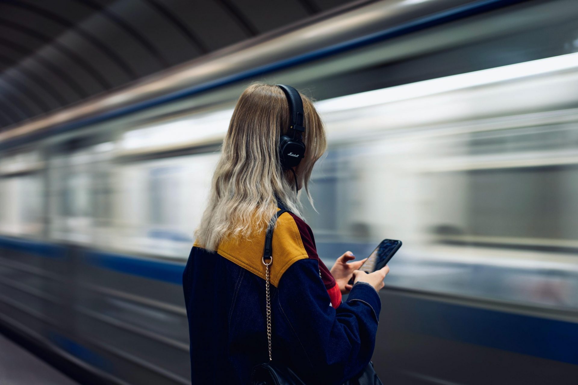 social-media-mental-health-flourish-psychology Effects of Social Media on Mental Health - Flourish Psychology