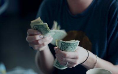 How to Manage Your Finances and Your Mental Health