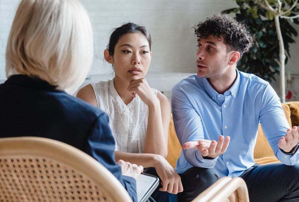 Couples Therapy vs. Couples Counseling – Is There a Difference?