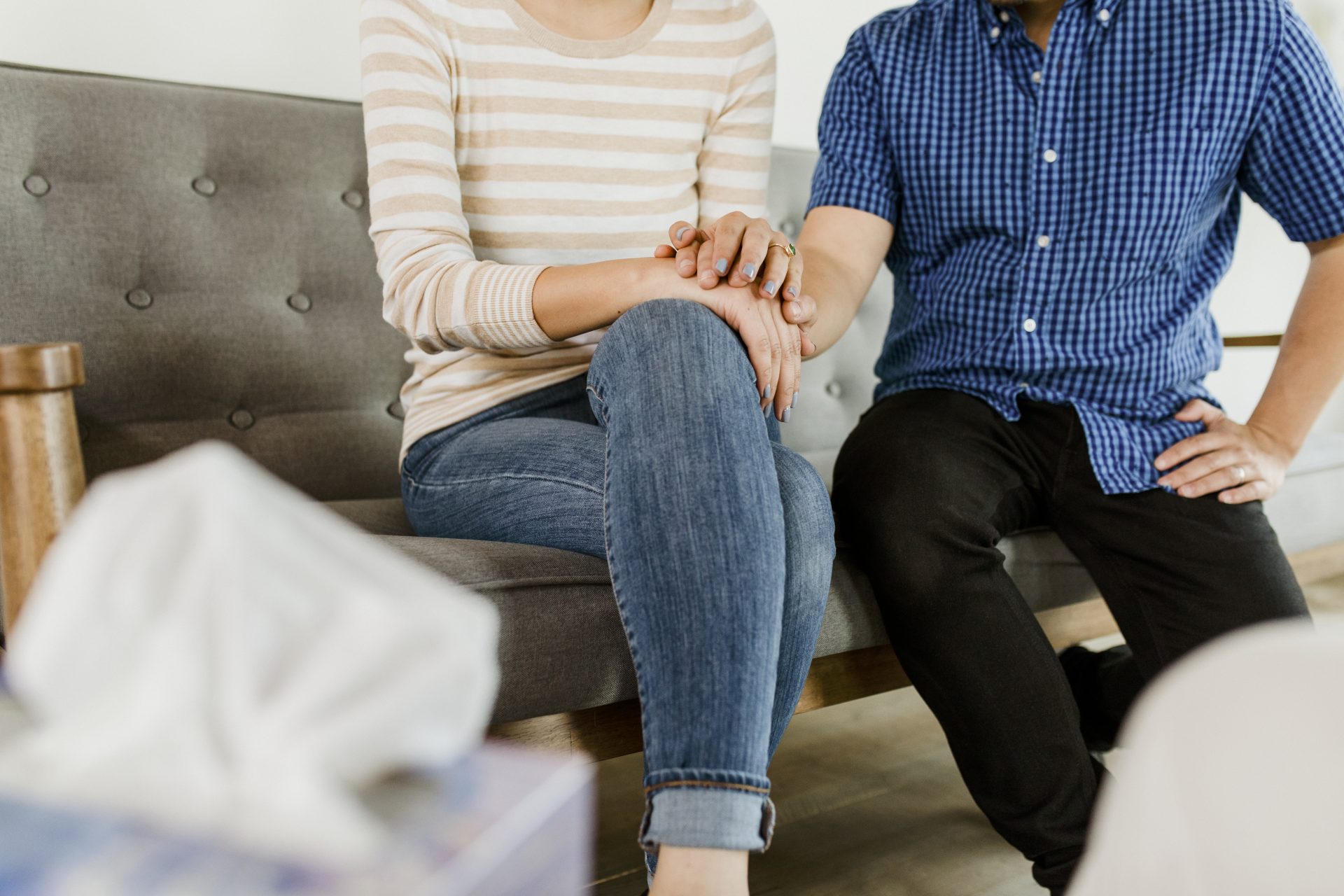 couple-in-therapy-2023-11-27-05-30-52-utc