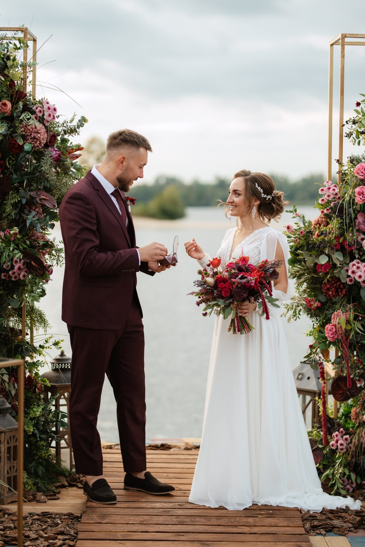 wedding-ceremony-of-the-newlyweds-on-the-pier-2023-11-27-05-30-08-utc