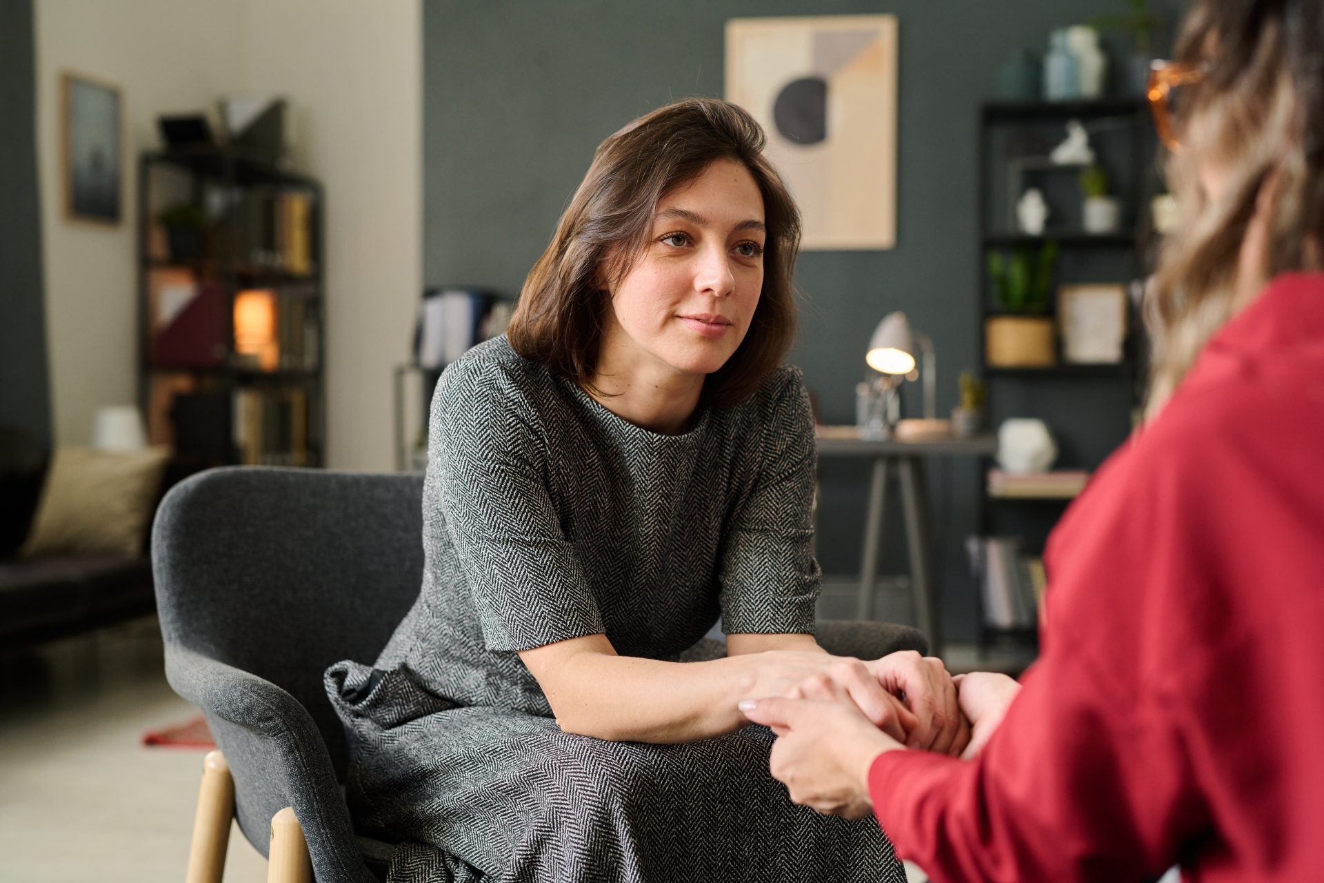 counseling-session-with-female-therapist-holding-h-2024-08-14-19-05-31-utc Young NYC business woman gets a panic attack that looks like a heart attack